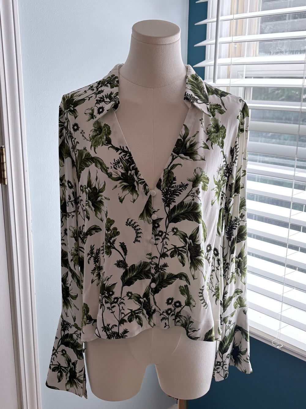 Anthropology Women's Green Botanical Print Button-Up Top